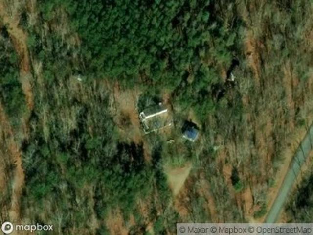 House for sale in Berkeley Springs, West Virginia