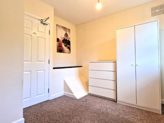 Room for rent in Spring Park, Luton