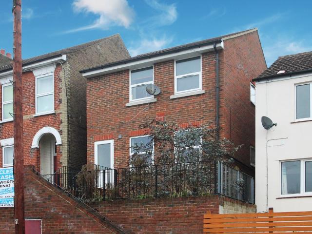 Apartment for rent in Luton, Chatham