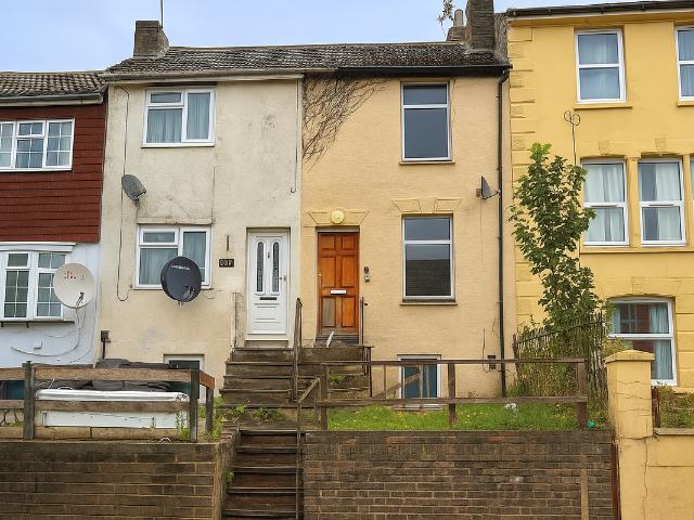 House for rent in Luton, Chatham