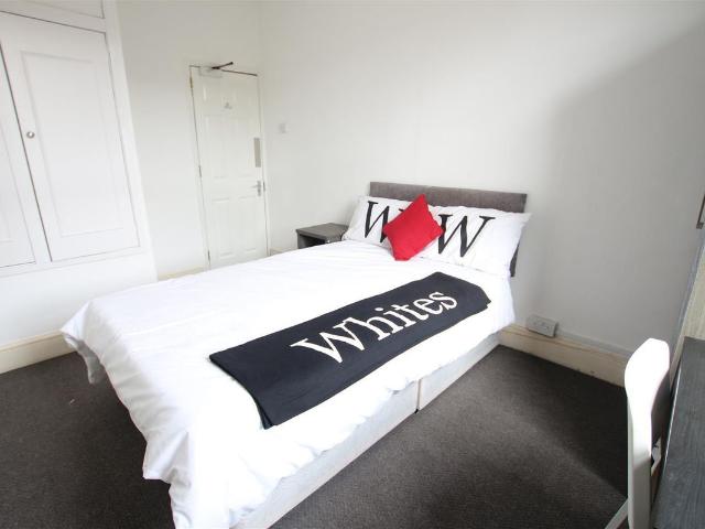 Room for rent in Phippsville, Northampton
