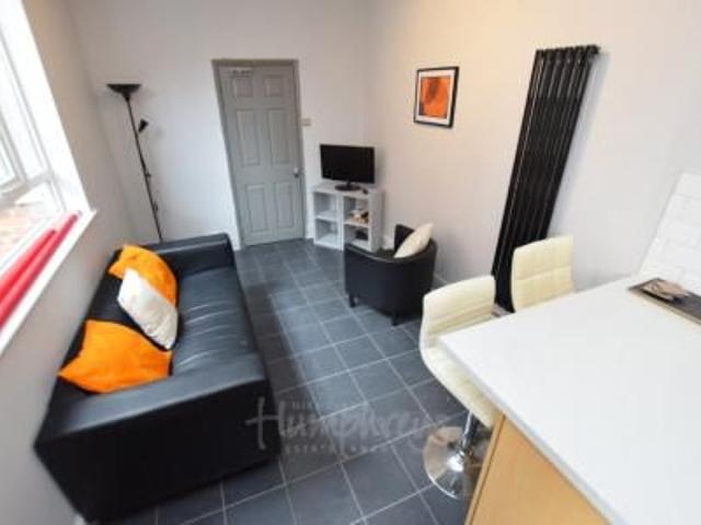 Room for rent in Phippsville, Northampton