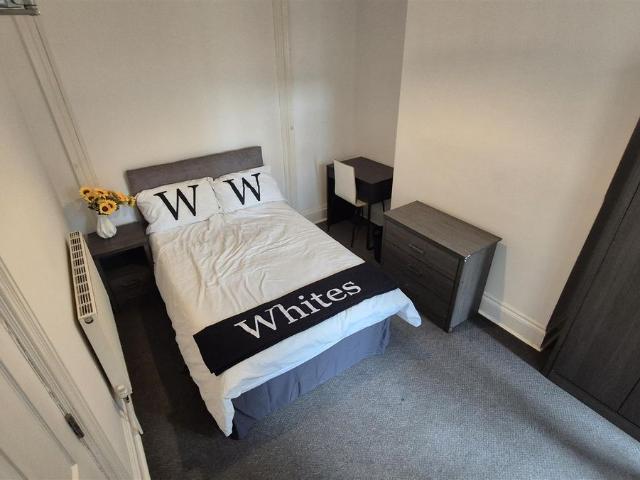 Room for rent in Phippsville, Northampton
