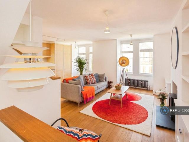 House for rent in London Borough of Lewisham, Bell Green