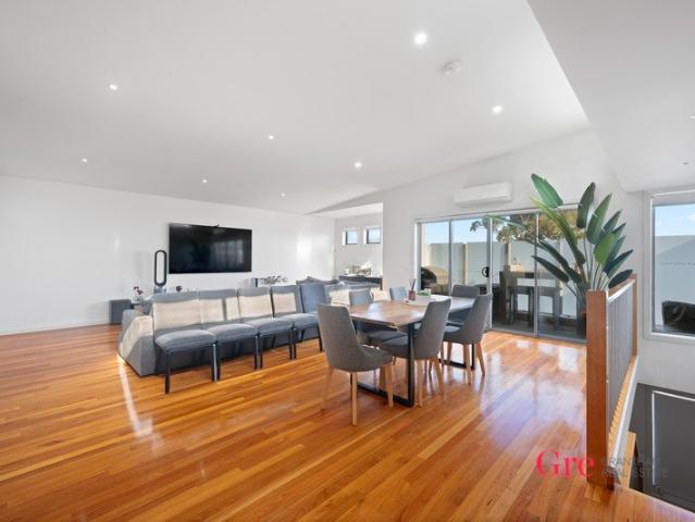 Townhouse for sale in Camerons Creek, Victoria
