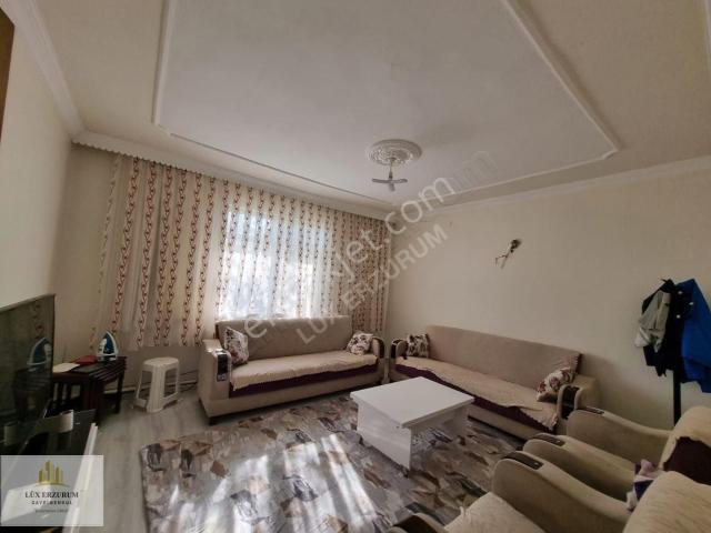Aziziye içerisinde satılık Villa