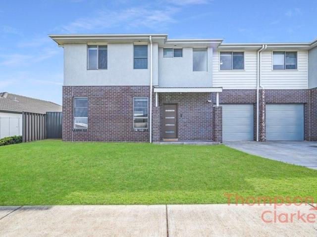 Townhouse for sale in Ambergate, New South Wales