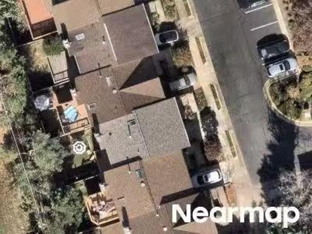 House for sale in Fairfax