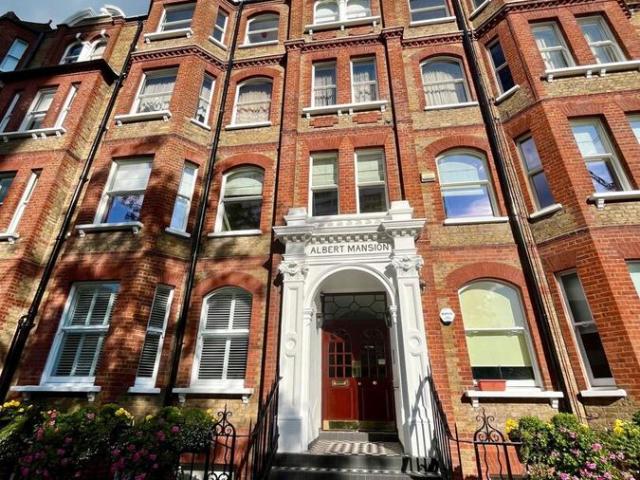 Apartment for rent in Marylebone, Greater London