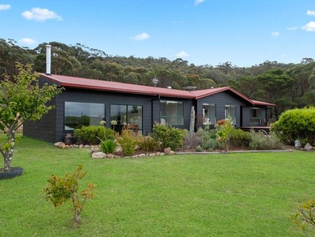 Cottage for sale in Goulburn