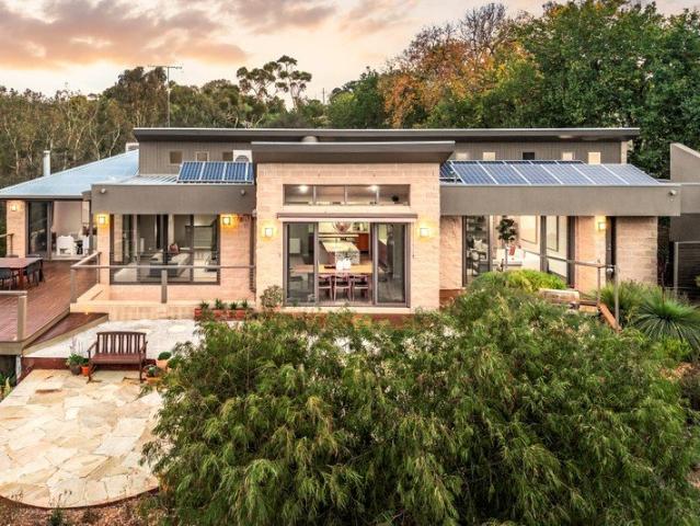 Cottage for sale in Geelong, Victoria