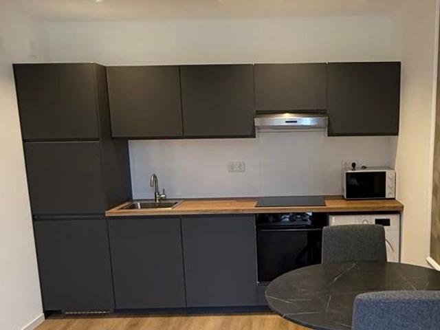 Studio te huur in Spijkenisse, Zuid Holland