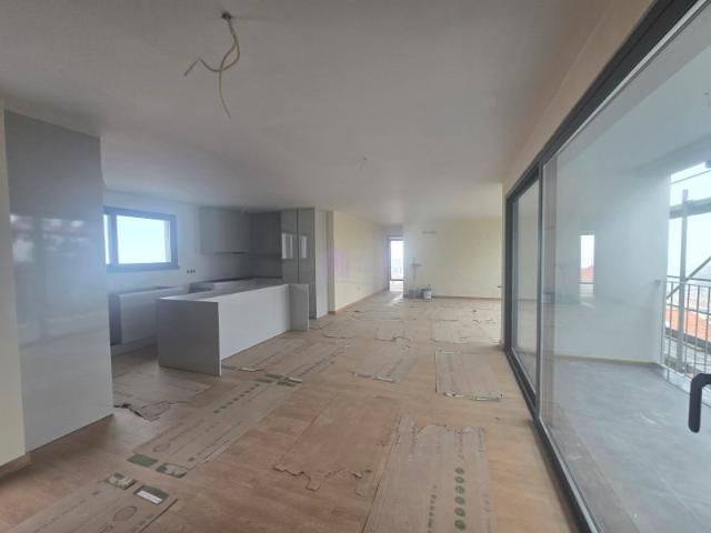 Apartamento venda em Zona Velha, Funchal