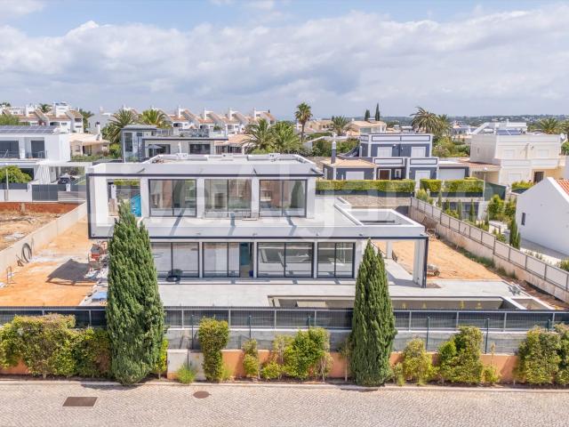 Vivenda venda em Carvoeiro, Faro