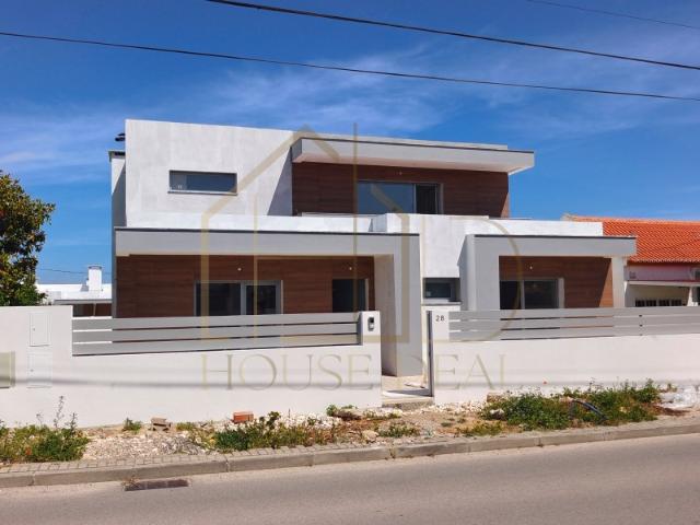 Casa venda em Azeitão (São Lourenço e São Simão), Setúbal