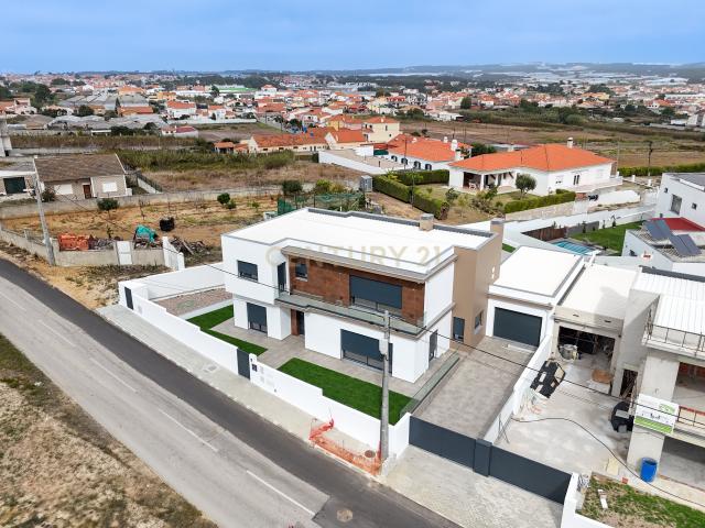 Casa venda em Casal Cochim, Torres Vedras