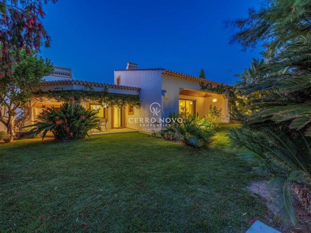 Vivenda venda em Cortelhas, Albufeira