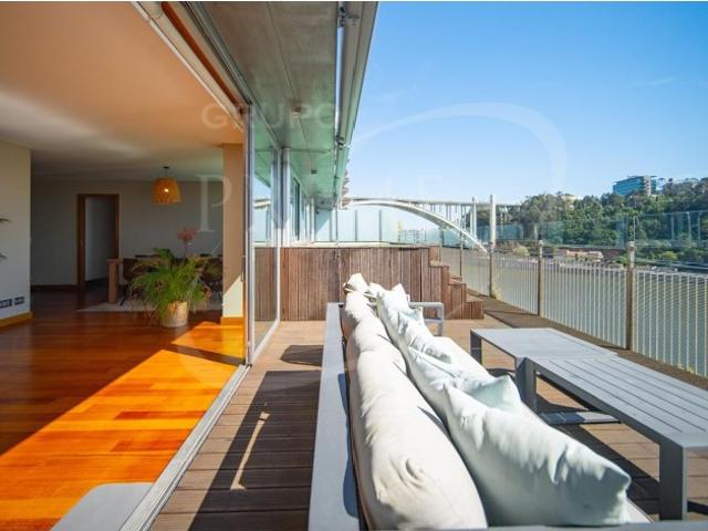 Apartamento alugar em Ouro, Porto