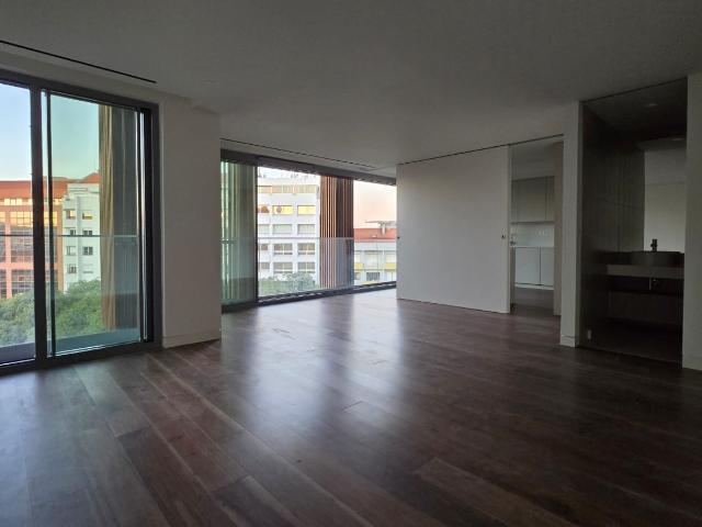 Apartamento alugar em Avenidas Novas, Lisboa