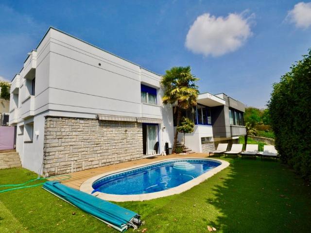 Einfamilienhaus kaufen in Aldesago, Tessin