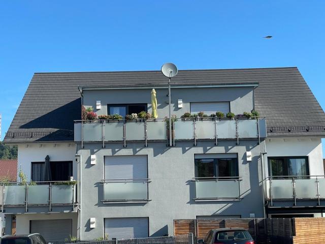 Dachgeschosswohnung kaufen in Tegernheim, Bayern