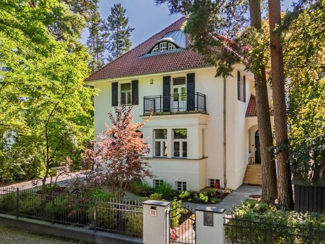 Villa kaufen in Neukölln, Berlin