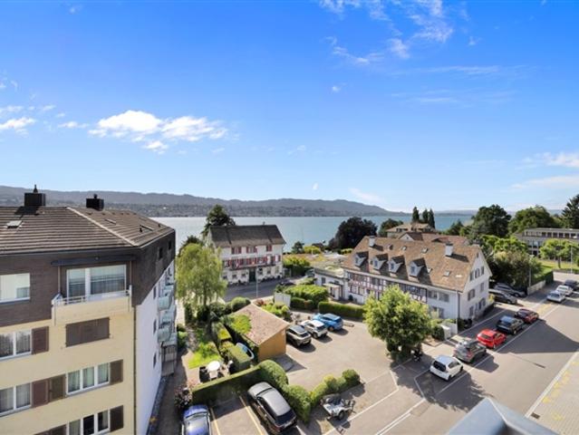 Attikawohnung mieten in Küsnacht (ZH), Zürich