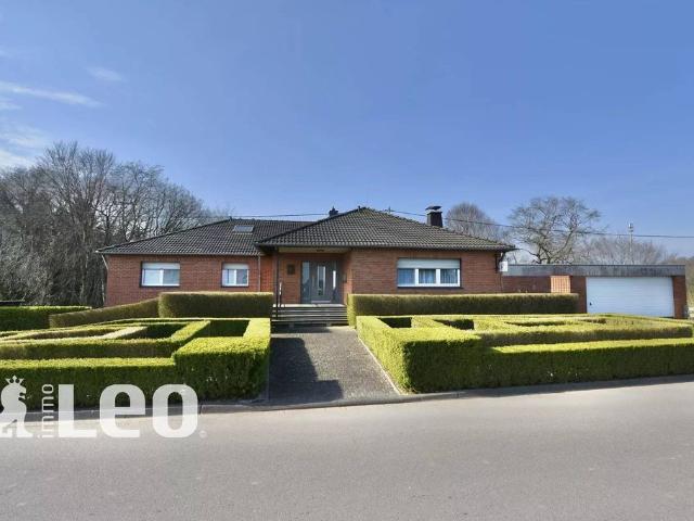 Villa kaufen in Utscheid, Rheinland-Pfalz
