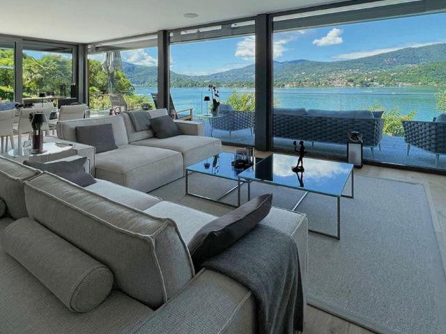 Einfamilienhaus kaufen in Brusino Arsizio, Tessin