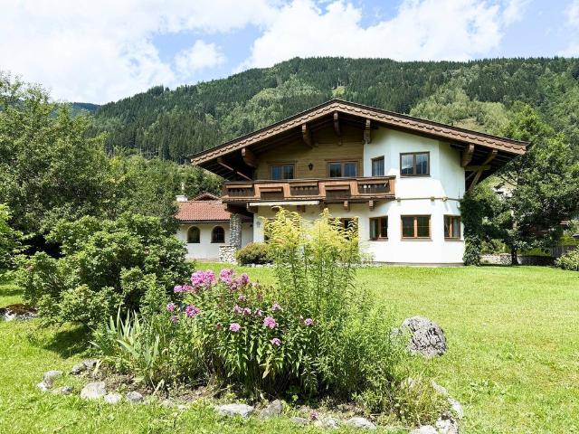 Landhaus kaufen in Zell am See