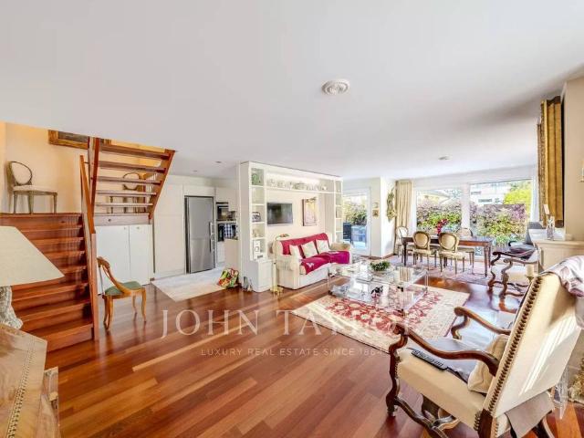 Maisonette kaufen in Nyon, Waadt