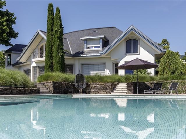 Einfamilienhaus kaufen in La Tour-de-Peilz, Waadt