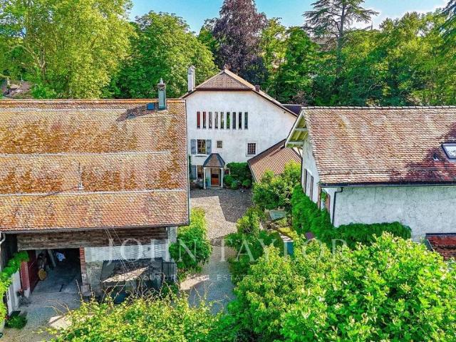 Haus kaufen in Commugny, Waadt