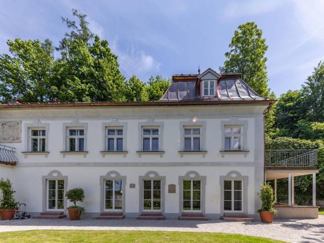 Schloss kaufen in Altstadt, Salzburg