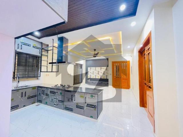 House for sale in Sialkot, Islamabad Capital Territory