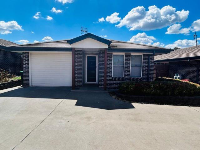 Townhouse for rent in North Hill, Armidale