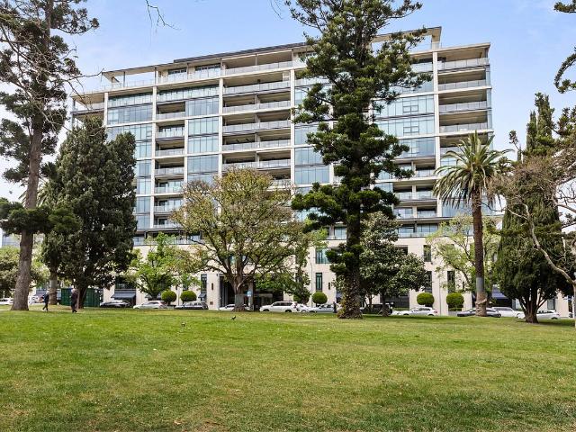 Apartment for rent in East Melbourne