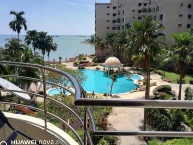 Condominium for sale in Malaka