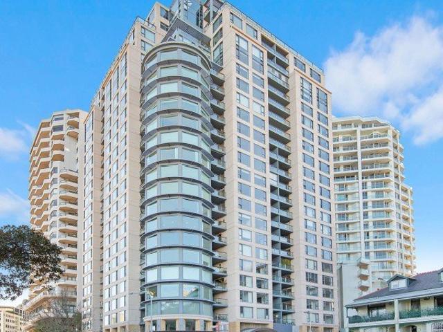 Apartment for rent in Lower North Shore, Sydney