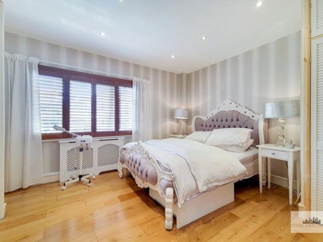 Apartment for rent in Canary Wharf, Greater London
