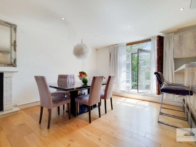 Apartment for rent in Canary Wharf, Greater London