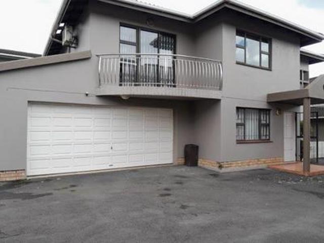 House for sale in Queensburgh, Kwazulu-natal