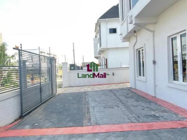 Property for sale in Eti Osa, Abuja