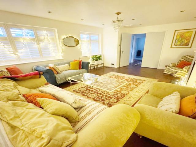 House for rent in Pouchen End, Hertfordshire