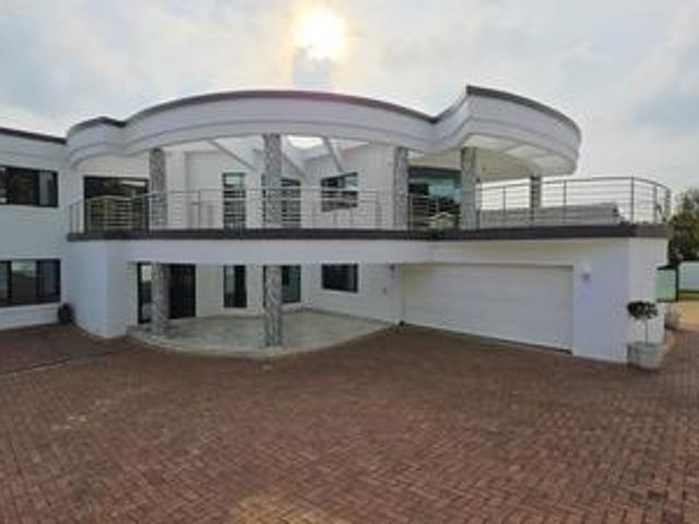 House for sale in Queensburgh, Kwazulu-natal