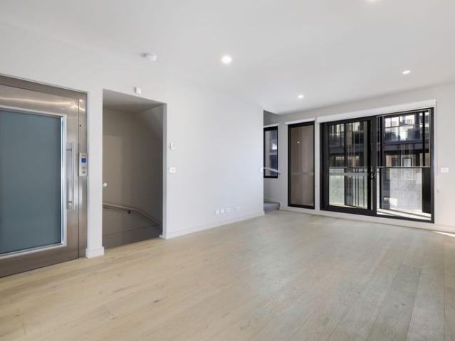 Townhouse for rent in Camerons Creek, Victoria
