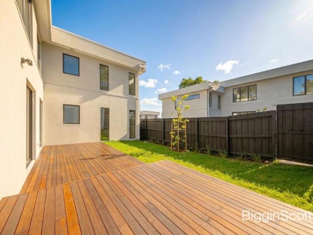 Townhouse for rent in Glen Waverley, Melbourne