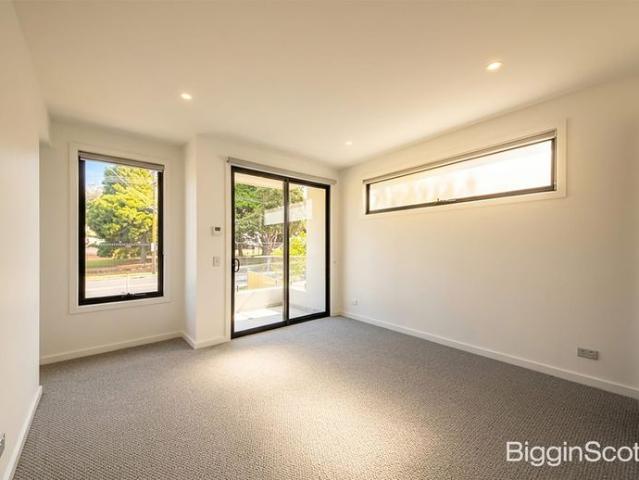 Townhouse for rent in Glen Waverley, Melbourne