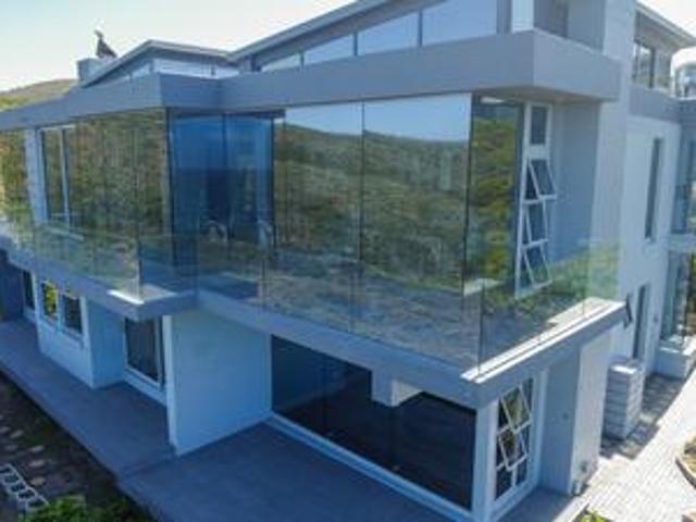 House for sale in Groot Brak Rivier, Western Cape