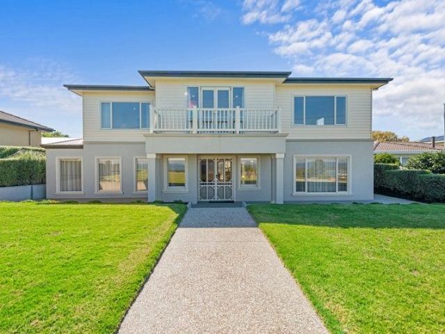 House for sale in Kalimna, Victoria